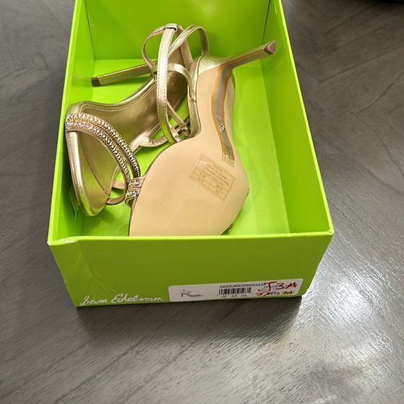 Sam Edelman Daisie Sandals Molten Gold - Picture 2 of 15